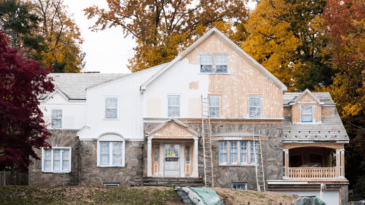 Facade de maison en renovation 