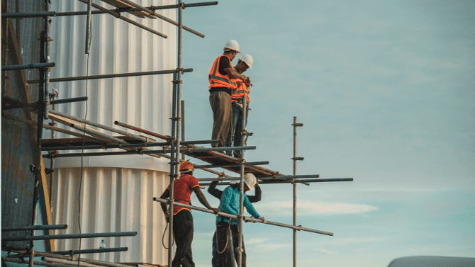 entrepreneurs qui travaillent