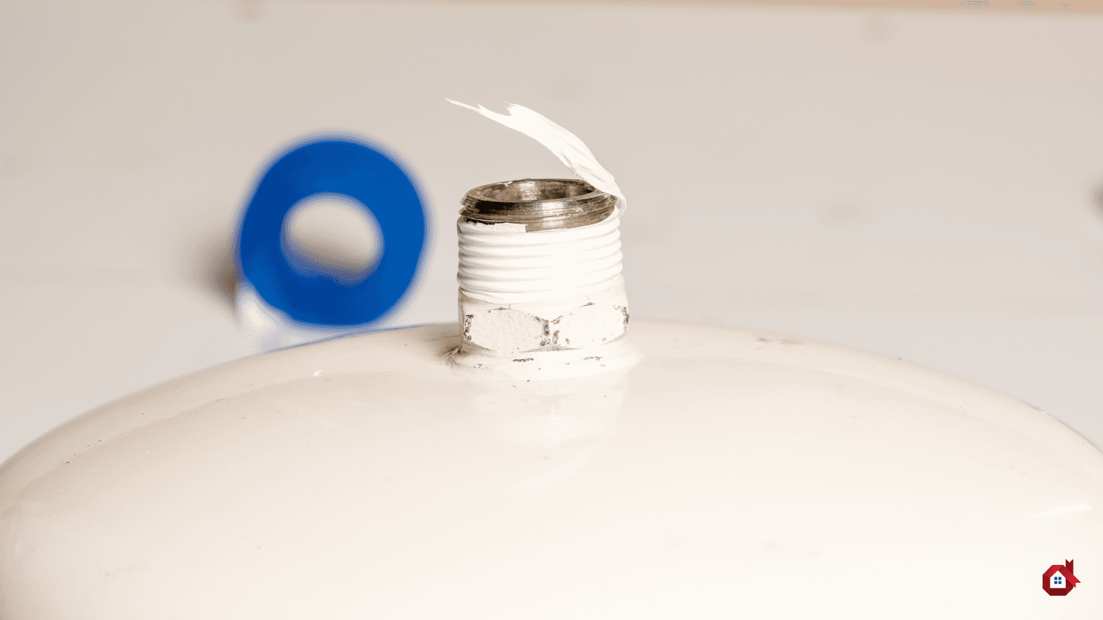 téflon sur un outil de plomberie&nbsp;