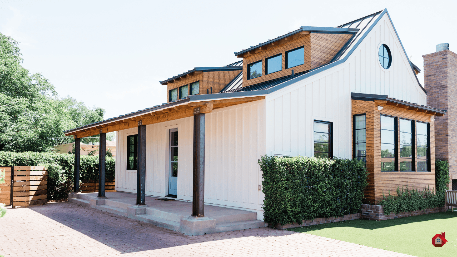 maison avec revêtement blanc&nbsp;