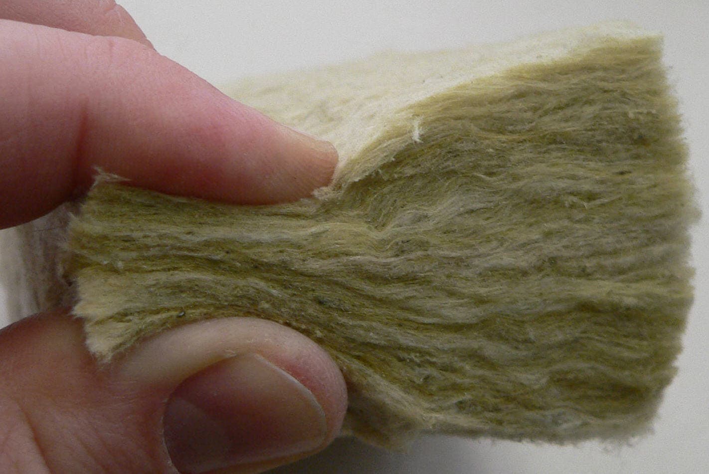 Logement : Pourquoi la laine de roche est (vraiment) un « super isolant »  minéral