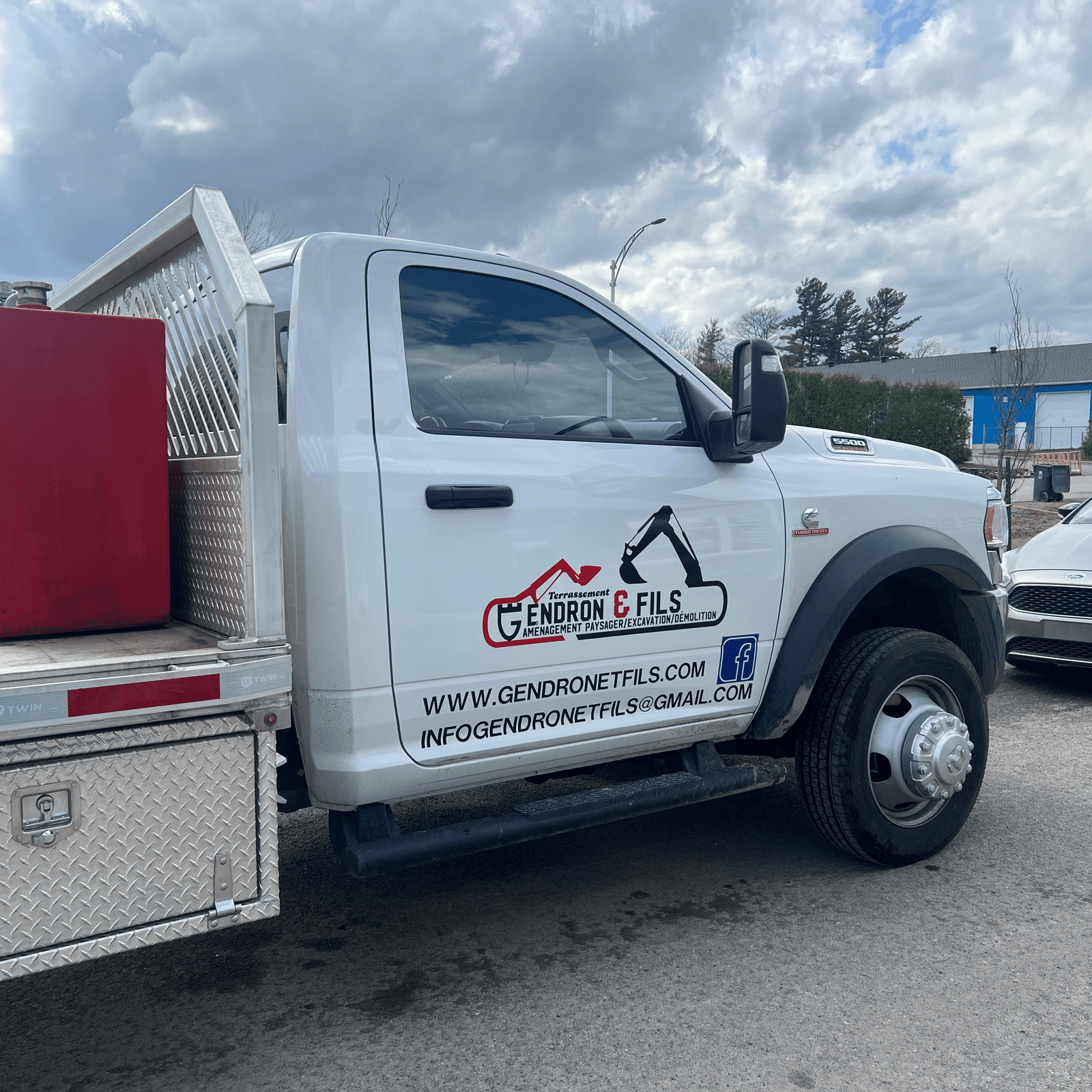 contractor-profile-logo