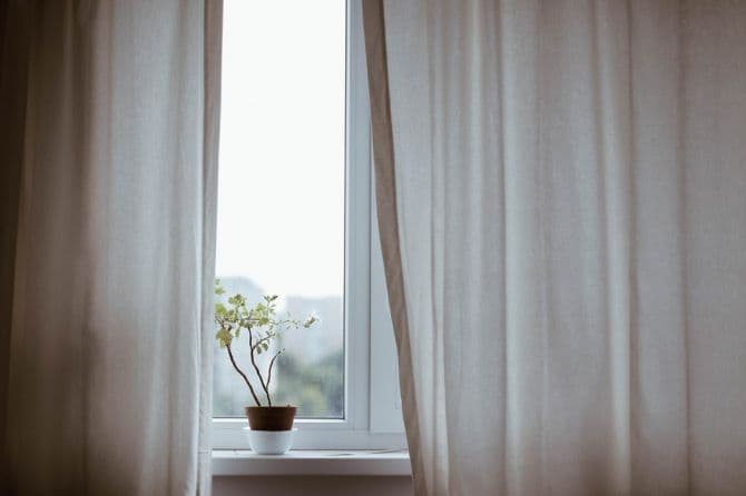 cadrage de fenêtre_5 façons d'imperméabiliser votre maison