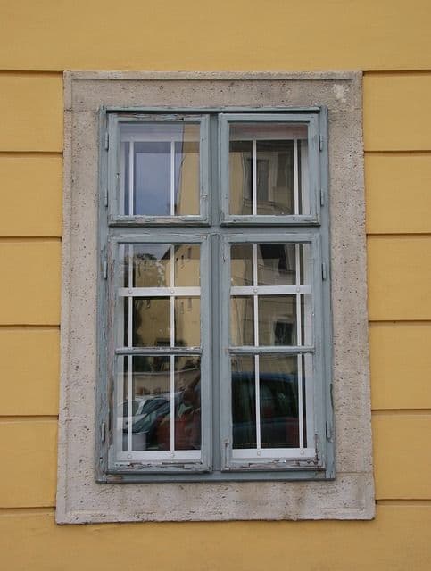 cadre de fenêtre en bois_Comment entretenir des cadres de fenêtres en bois