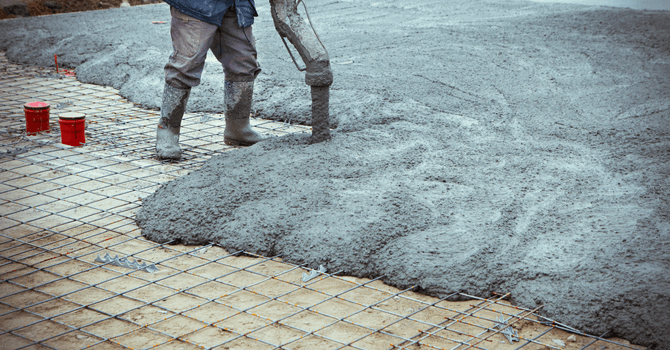 cimentier-applicateur ou finisseur de béton