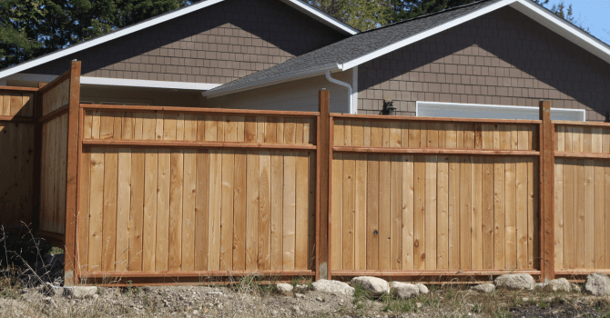 un mur d'intimité pour votre patio ou votre terrasse