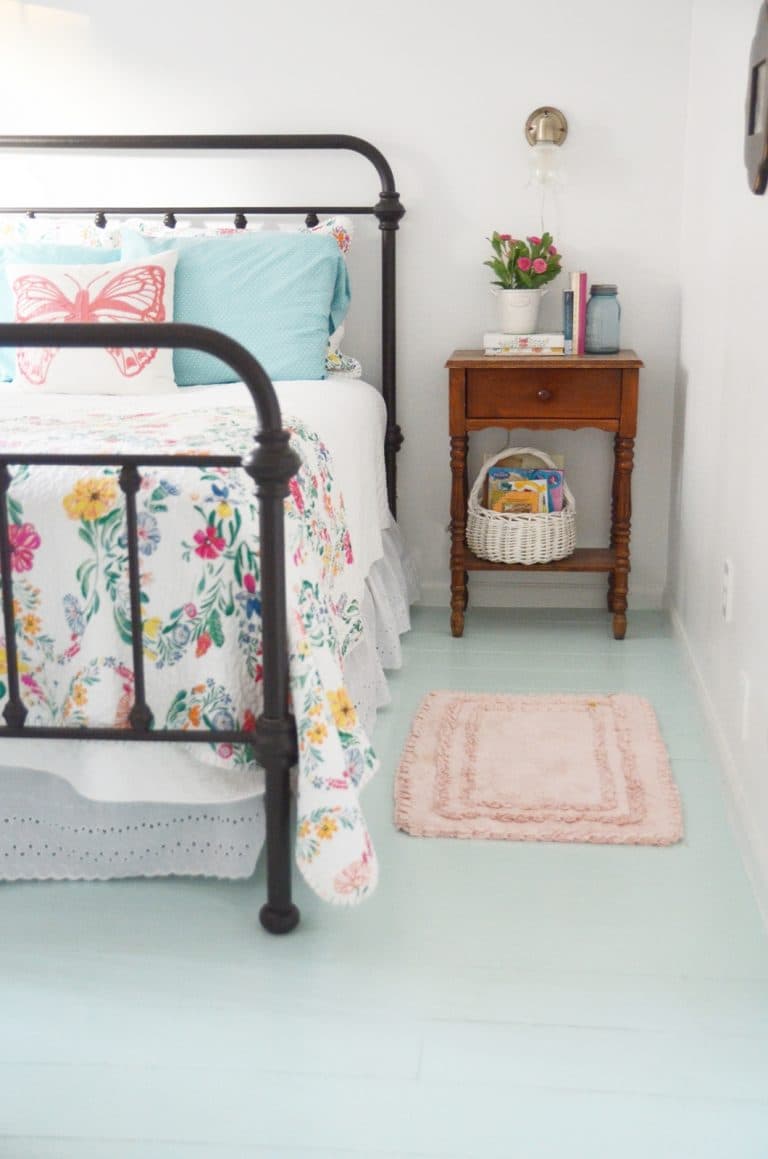 plancher chambre à coucher bois peint