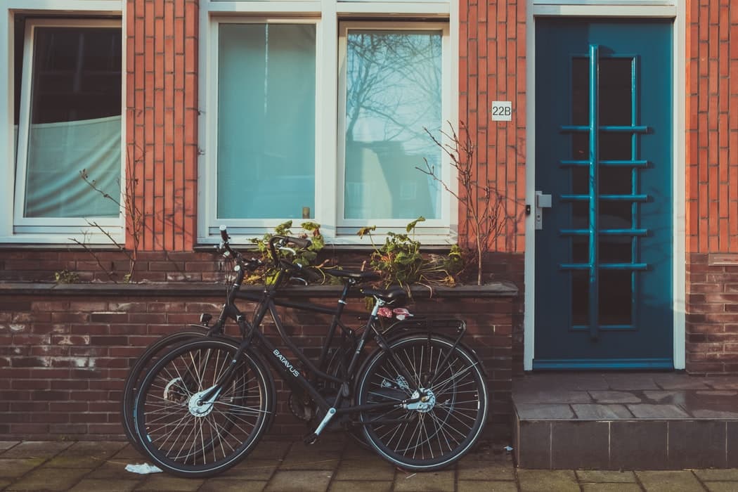 maison et vélo